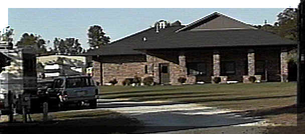 clubhs4[1].jpeg (21393 bytes)